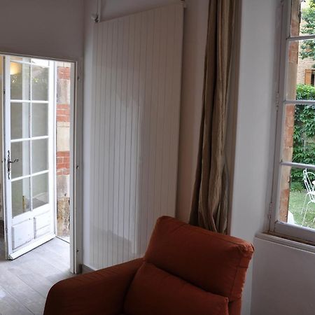 סורג Location Studio Meuble Avec Jardin מראה חיצוני תמונה
