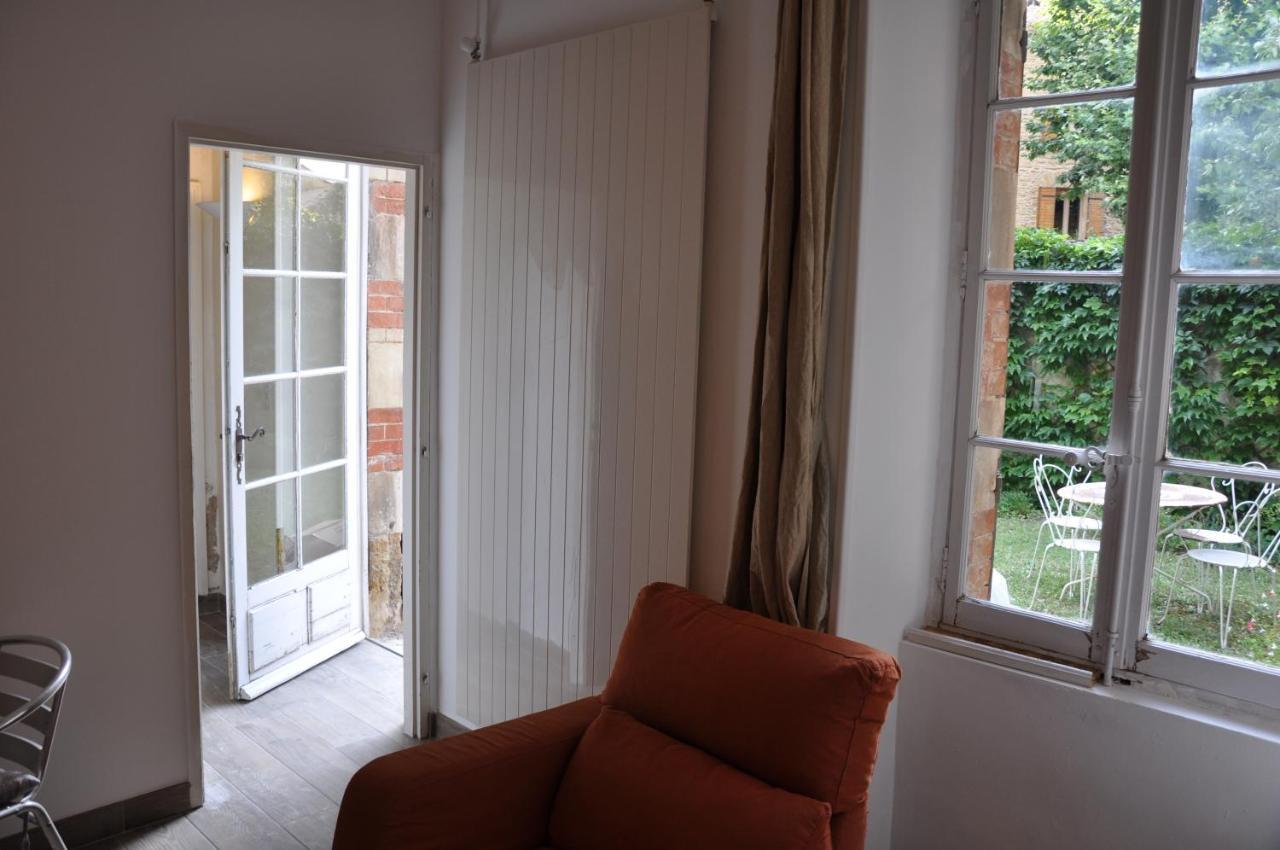 סורג Location Studio Meuble Avec Jardin מראה חיצוני תמונה